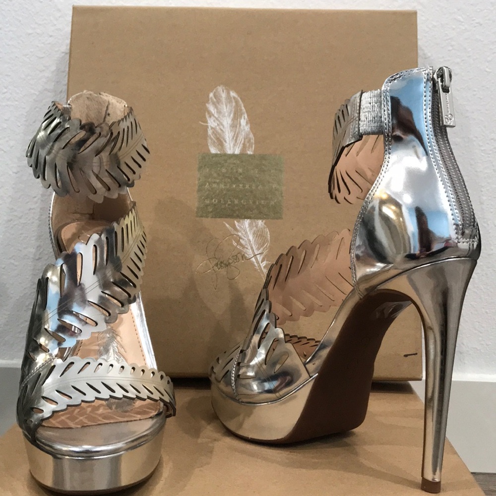 Jessica Simpson high heels